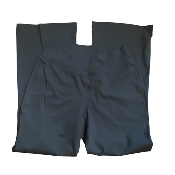 Halara NWT DayStretch High Waisted Crossover Flare Yoga Leggings Black Large - Picture 5 of 10